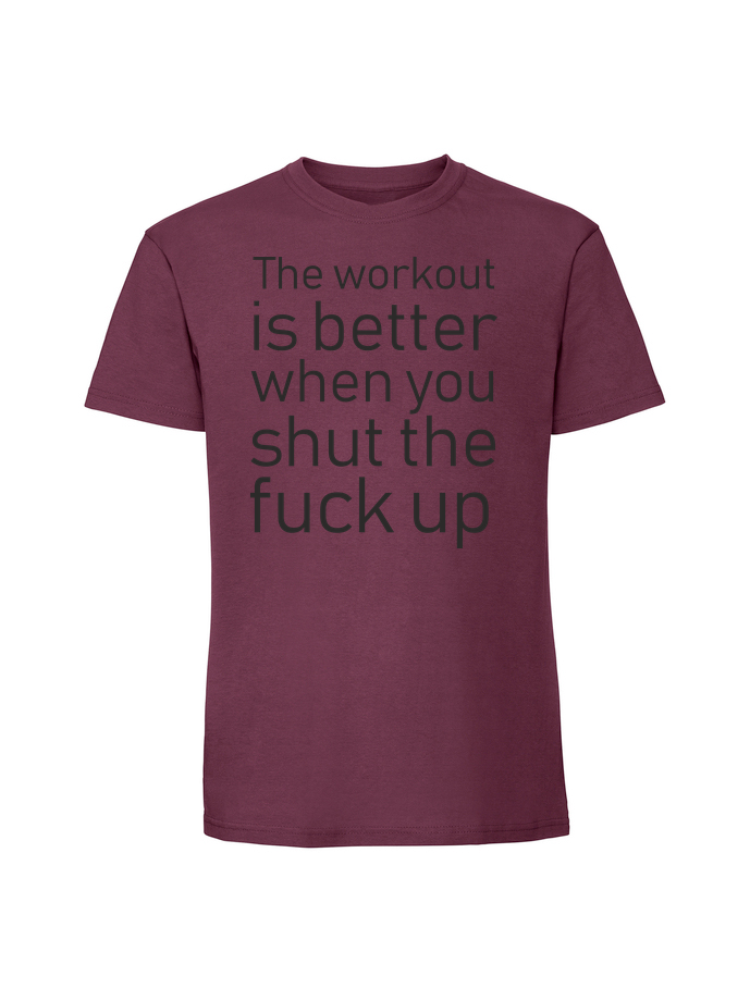 HU00123_burgundowa.png Męska koszulka z nadrukiem – the workout is better - obrazek 1