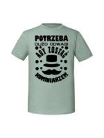 Męska koszulka  z nadrukiem – POTRZEBA DUŻO ODWAGI KOMINIARZ - obrazek 2